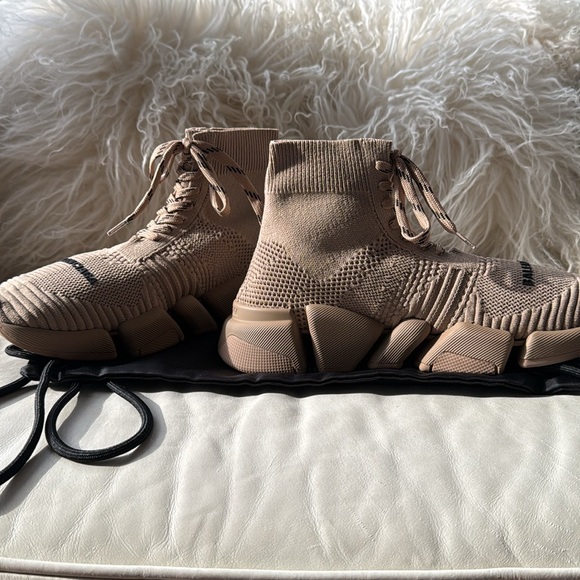 ❌SOLD❌Authentic Beige Balenciaga 2.0 Speed Sneakers - Size 36 NEW - Picture 7 of 8
